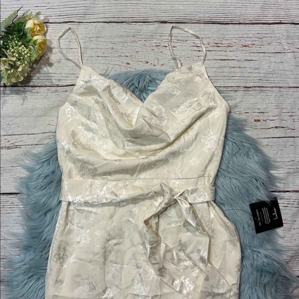 NWT Lulus Modern Passion Ivory Floral Satin Jacquard Ruffled Midi Dress - Picture 5 of 9